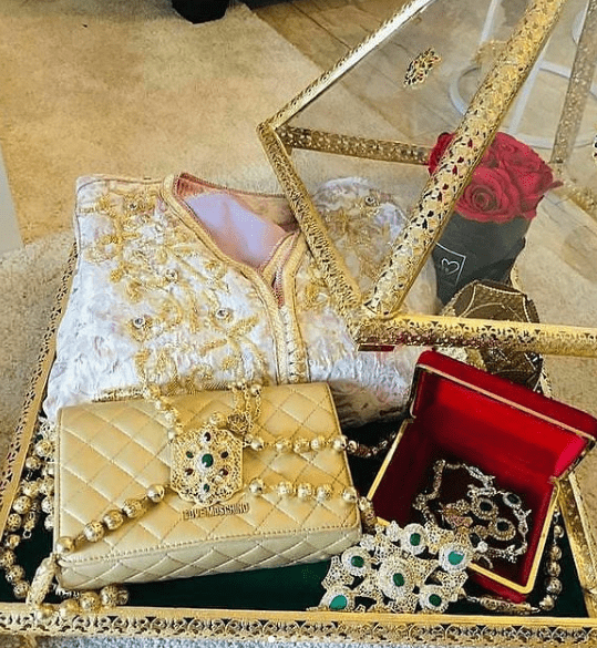 دفعة من طيافر الدفوع وهدايا العروس المغربية