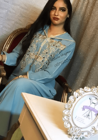 دفعة من الجلابات المطروزة بالالوان