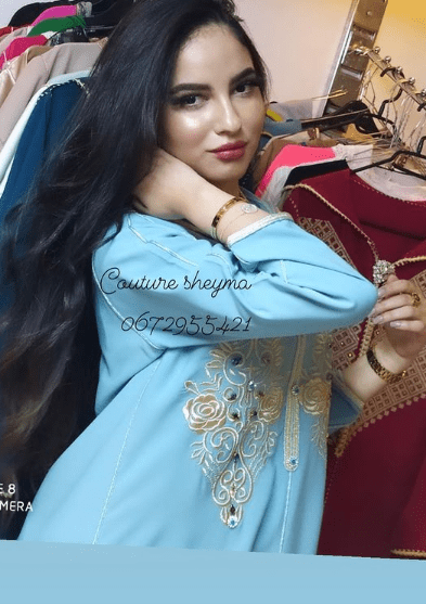 دفعة من الجلابات المطروزة بالالوان