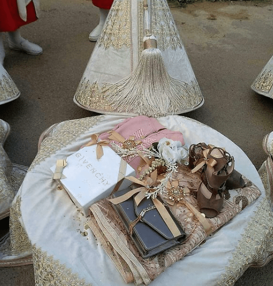 دفعة من طيافر الدفوع وهدايا العروس المغربية